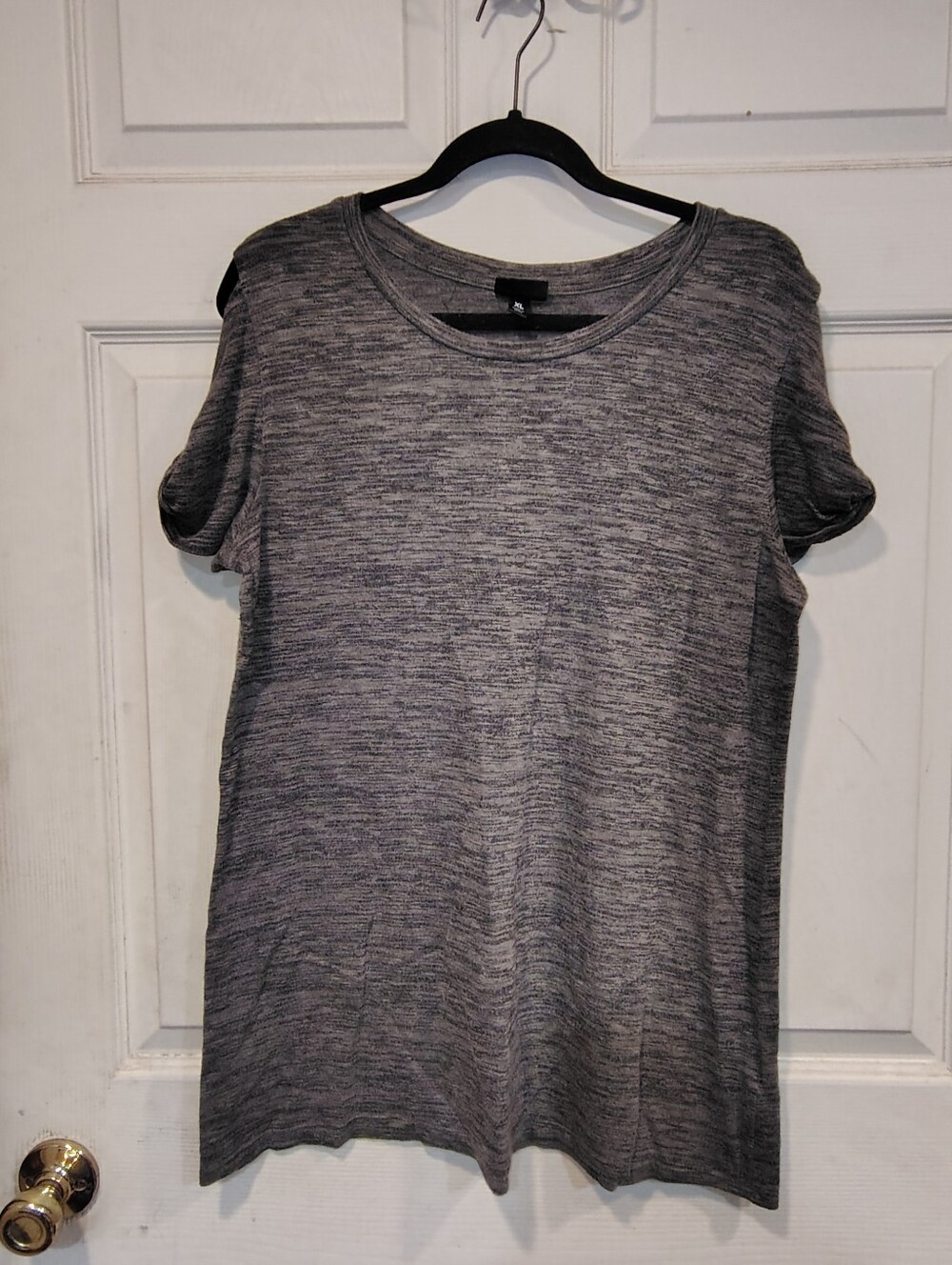 Mossimo Women's Size XL Grey Tshirt